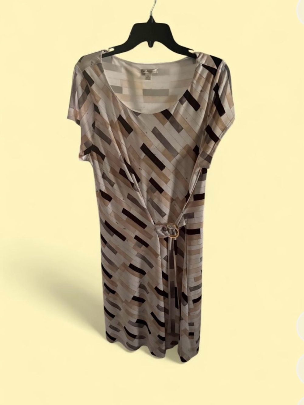Short Geometric Print Belted Dress in Neutral Tones